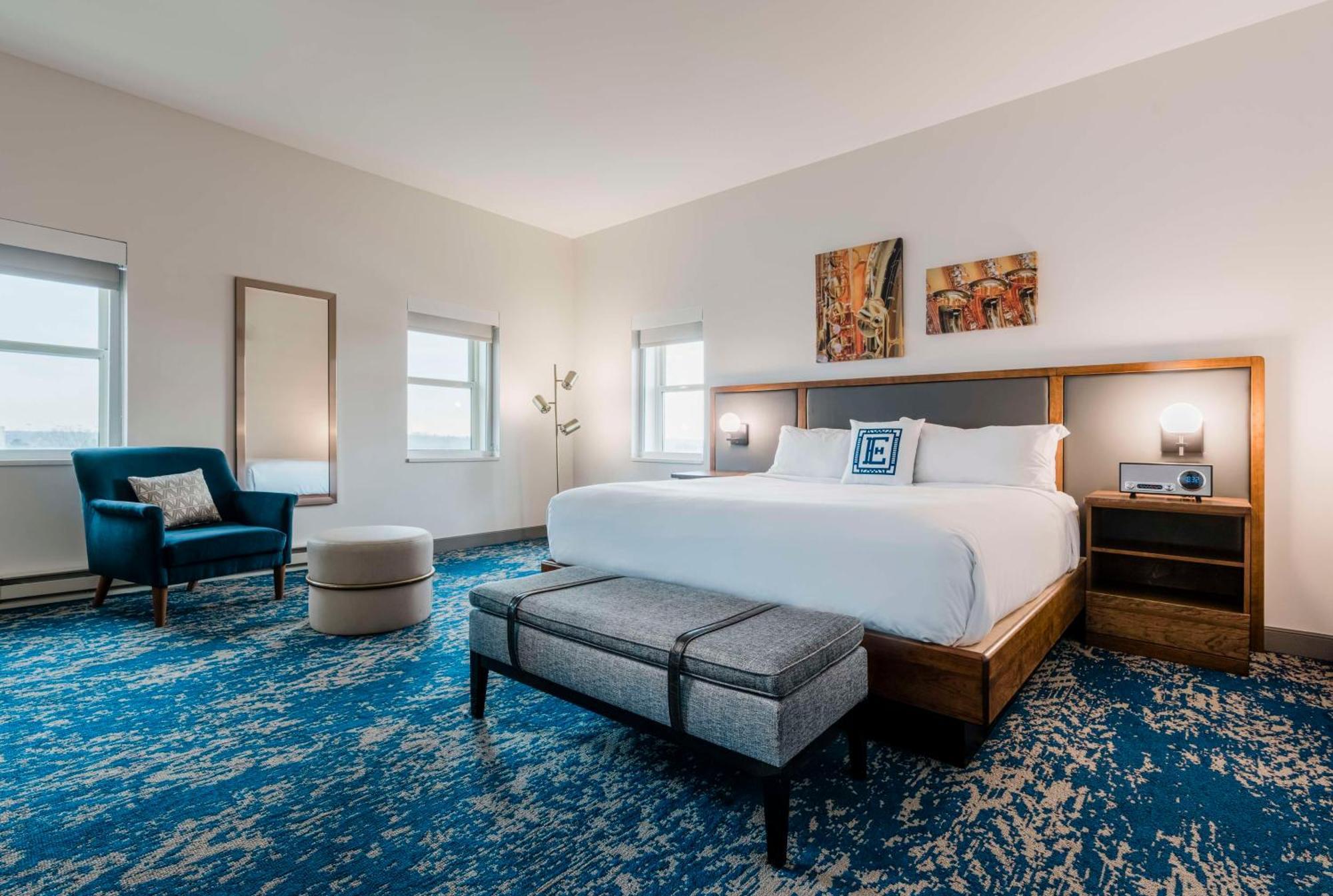 Hotel Elkhart, Tapestry Collection By Hilton Exterior photo
