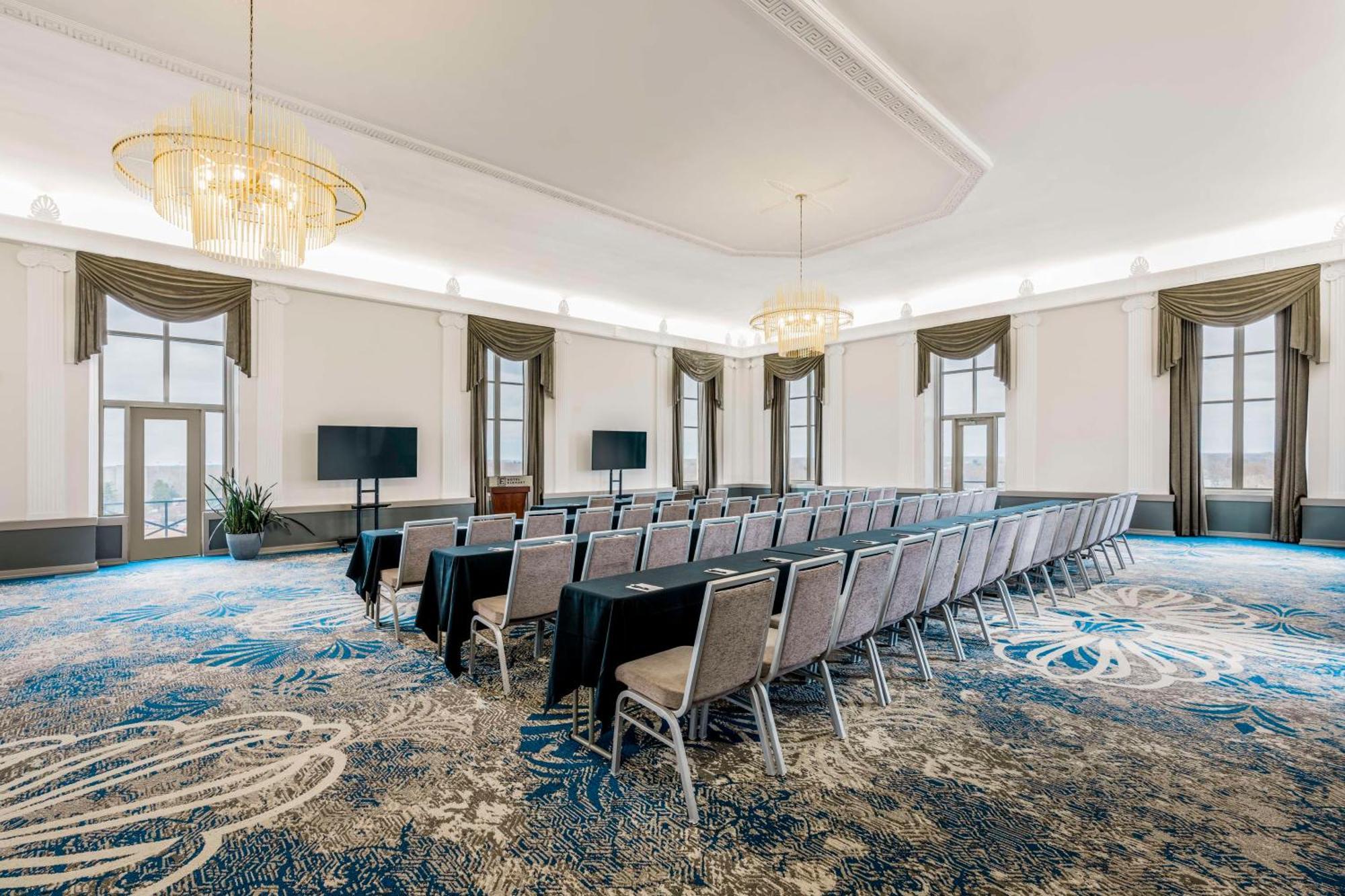 Hotel Elkhart, Tapestry Collection By Hilton Exterior photo
